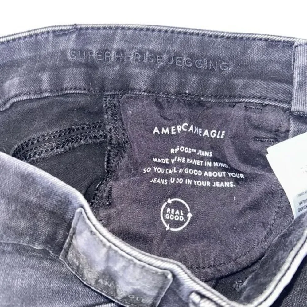 American Eagle Woman's Distressed Super Hi Rise Jegging Black Denim Jeans Size 2
